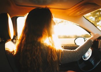 5 tips om veilig te rijden bij een laagstaande zon